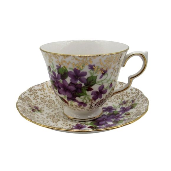 QUEEN ANNE Bone China Teacup & Saucer Set Violet Floral England Vintage - Picture 1 of 11